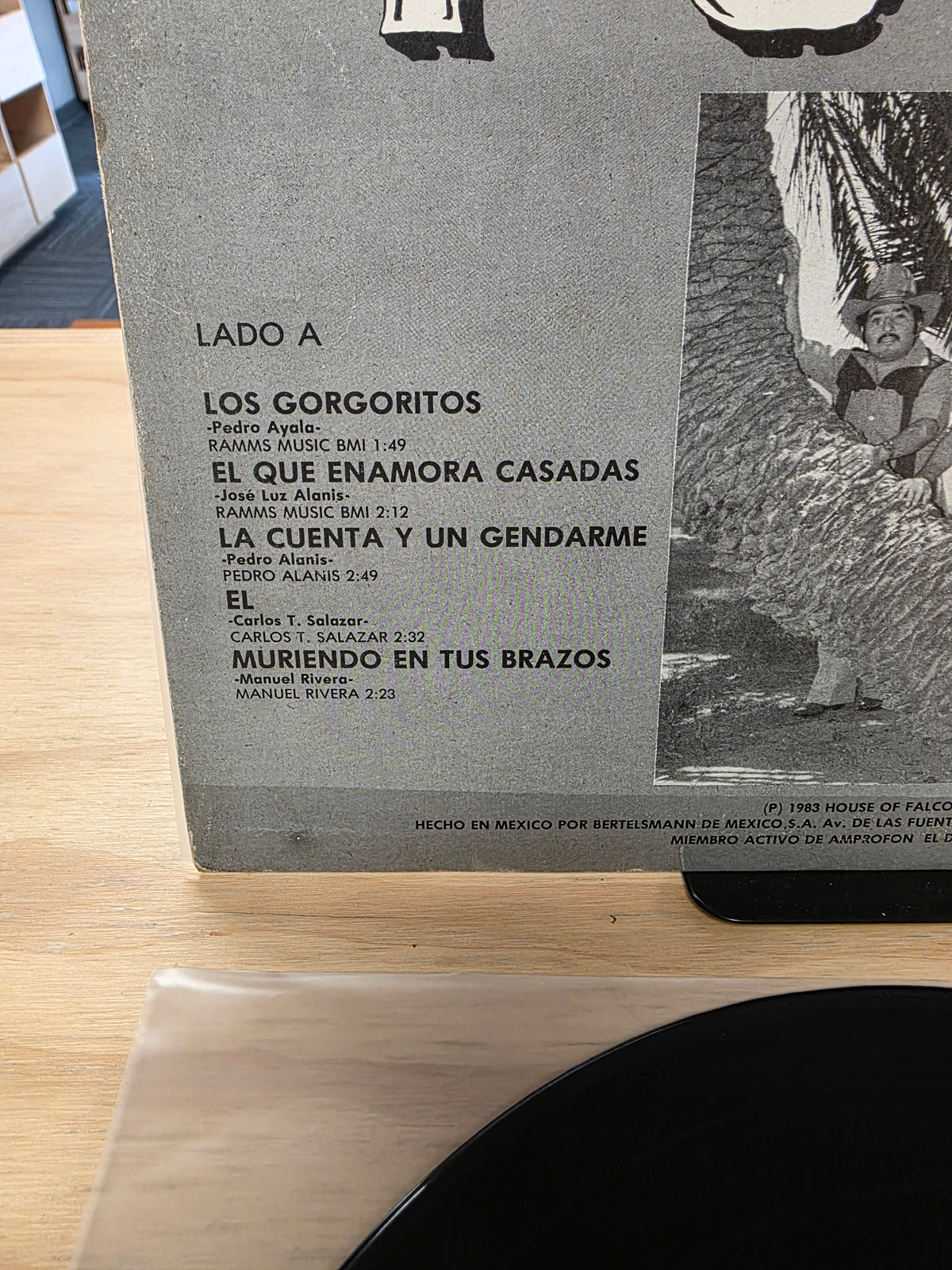 Carlos y Jose - El que enamora casadas