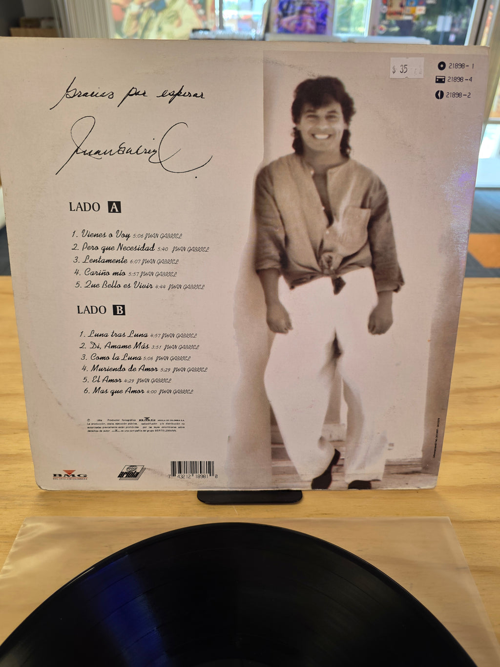 Juan Gabriel Gracias por esperar
