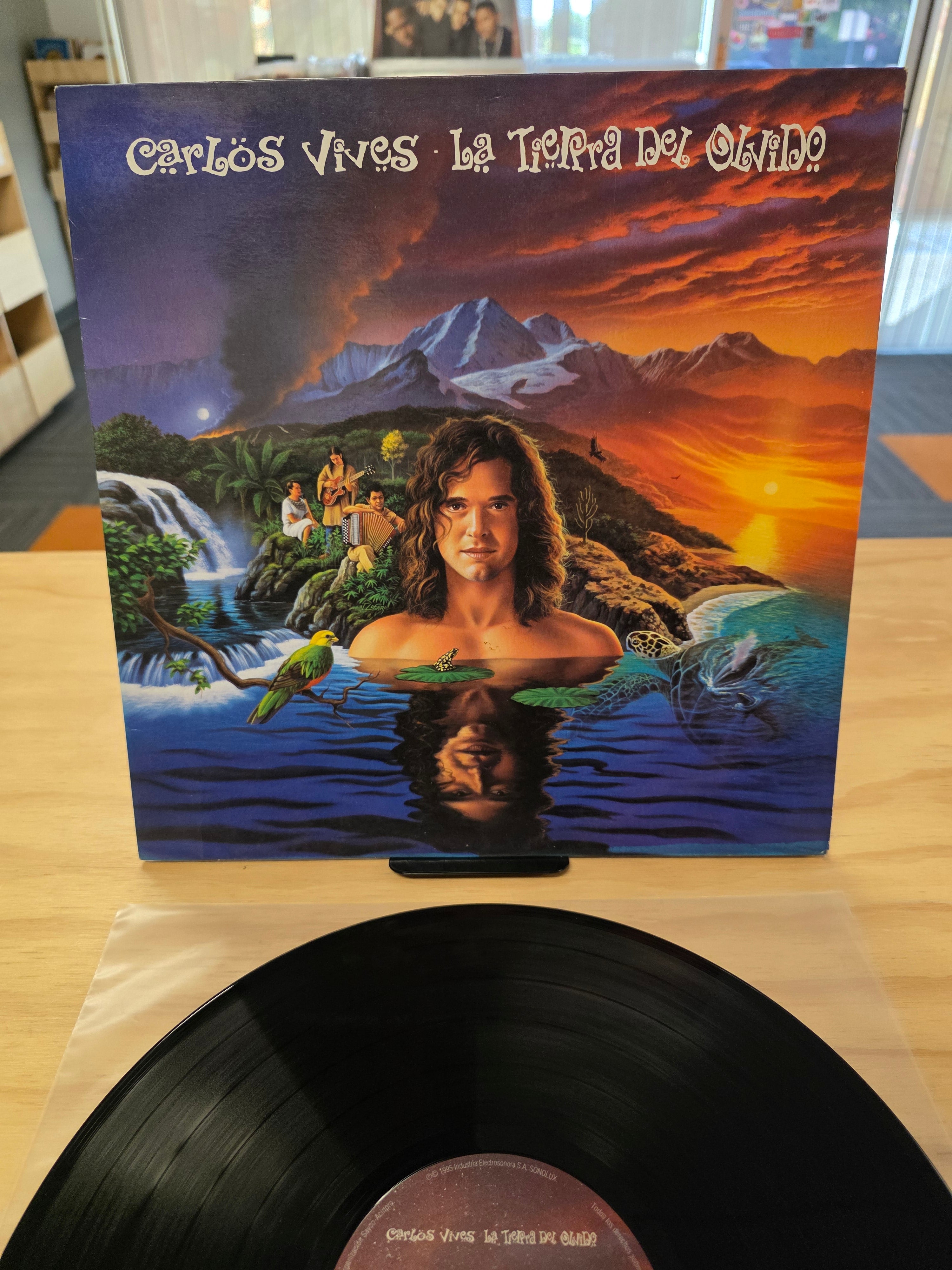 Carlos Vives - La Tierra del olvido