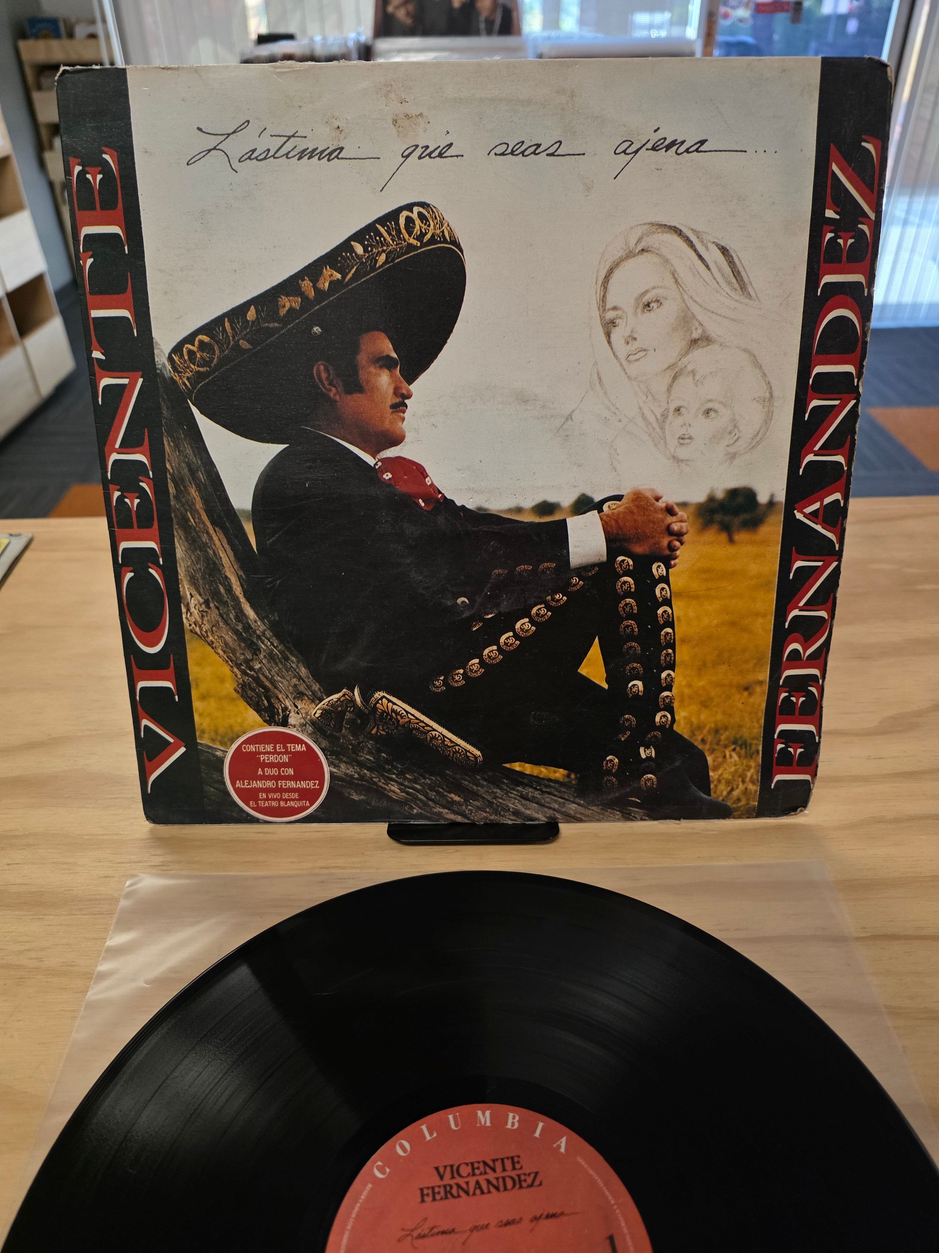 Vicente Fernandez - Lastima que seas Ajena