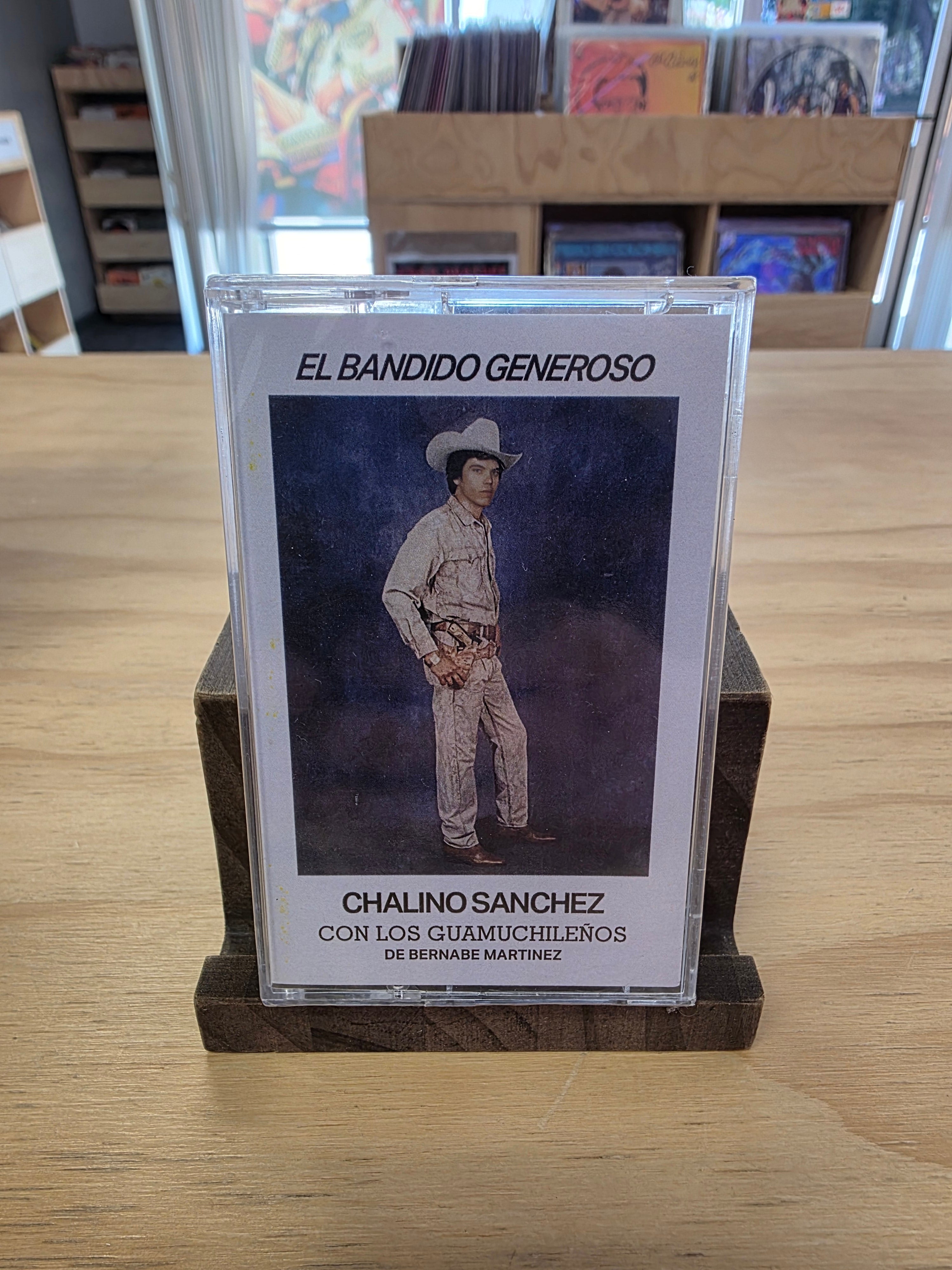 Chalino Sanchez con los guamuchileños - El Bandido Generoso