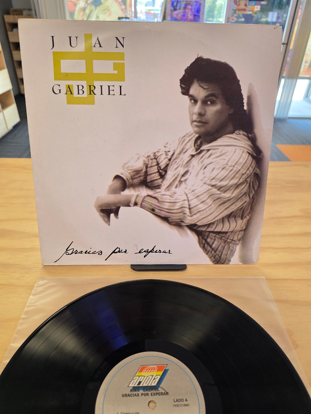 Juan Gabriel Gracias por esperar
